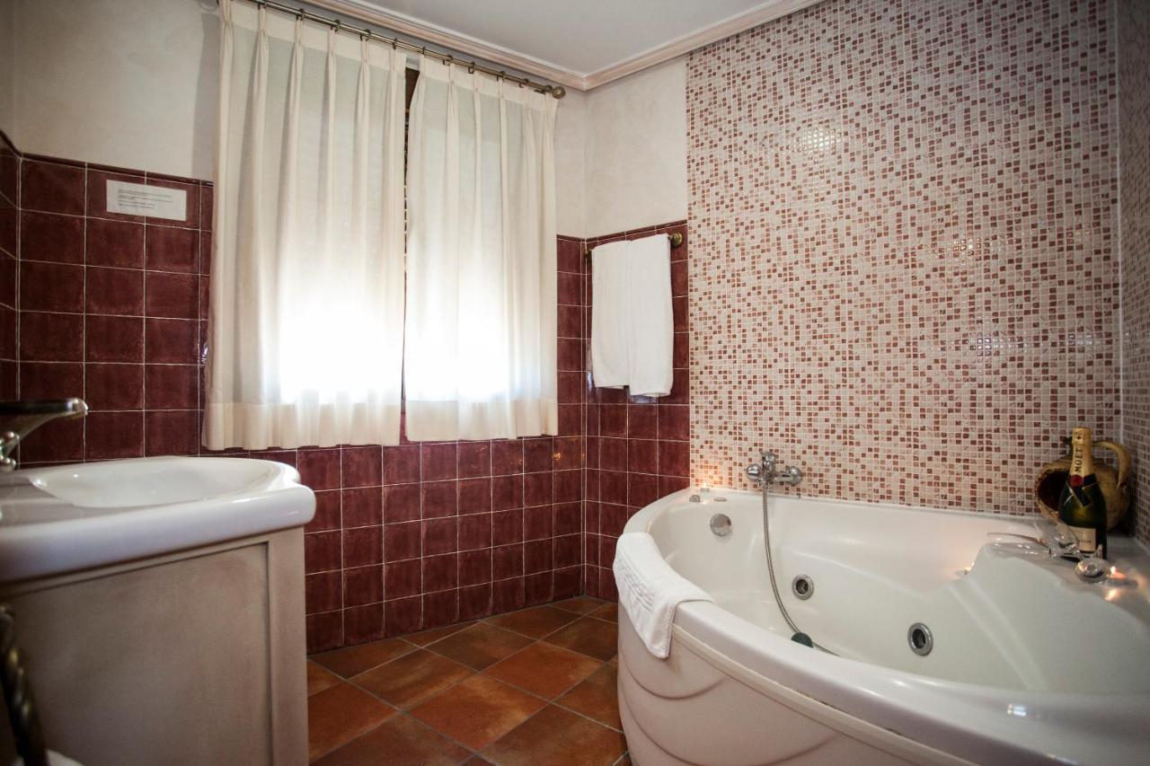 Suite Double Bed Private Jacuzzi