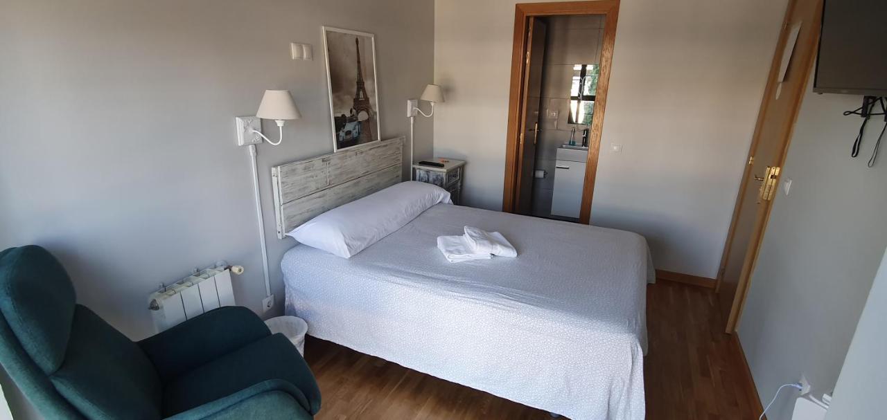Double Room Private Bathroom