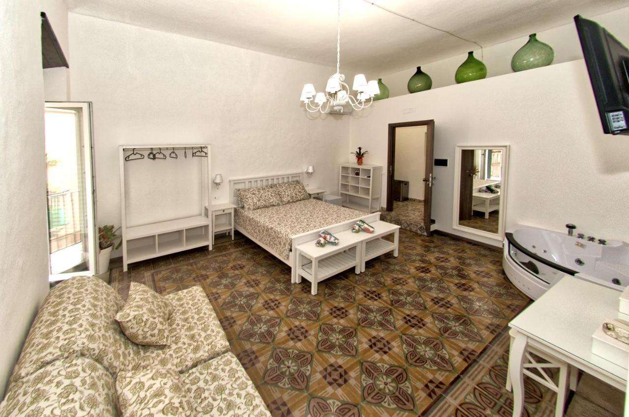 Chambre Double avec Baignoire Spa