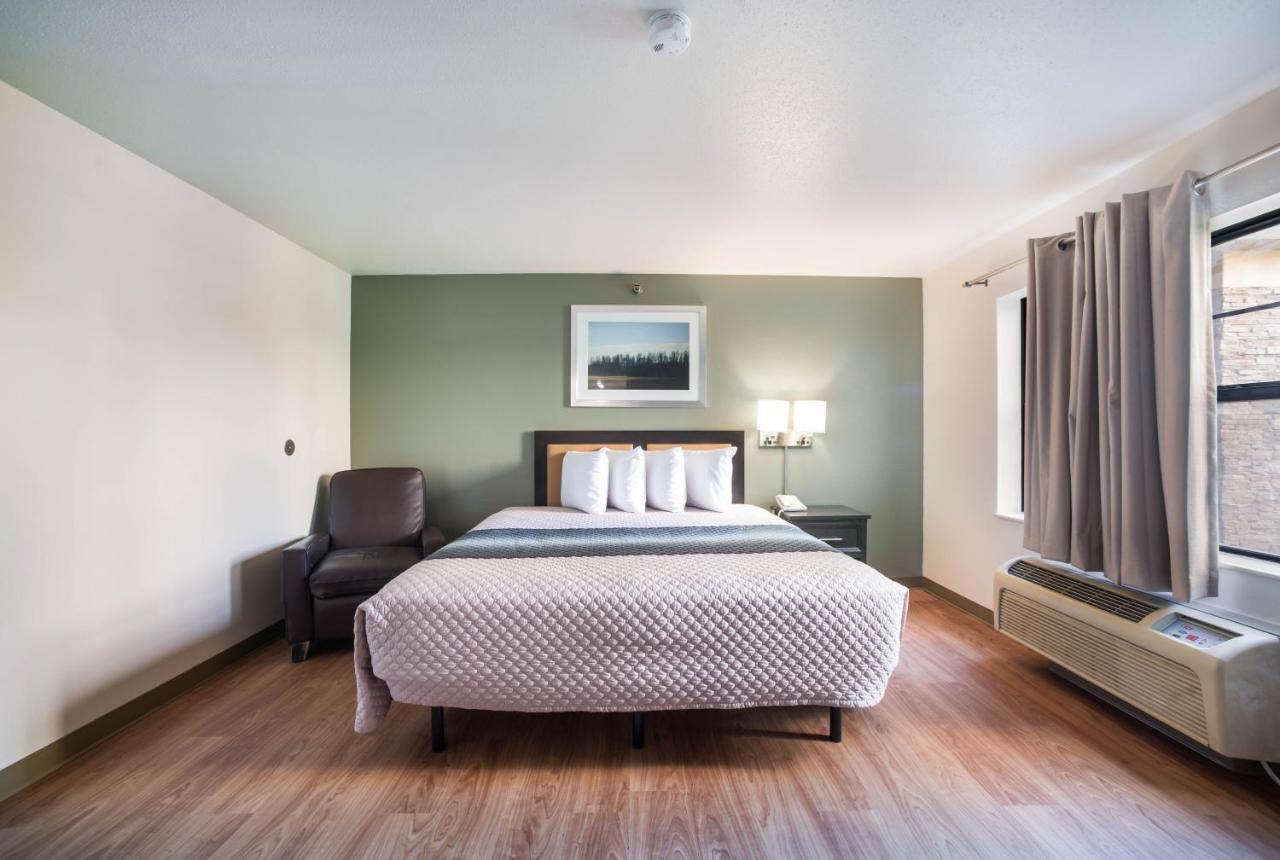Studio Queen Room Disability Access Non-Smoking