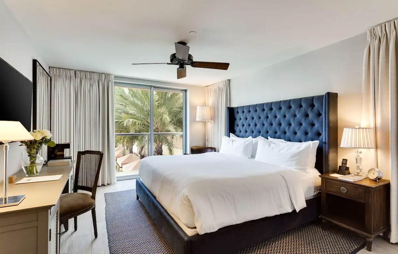 Pool View King Room Juliette Balcony