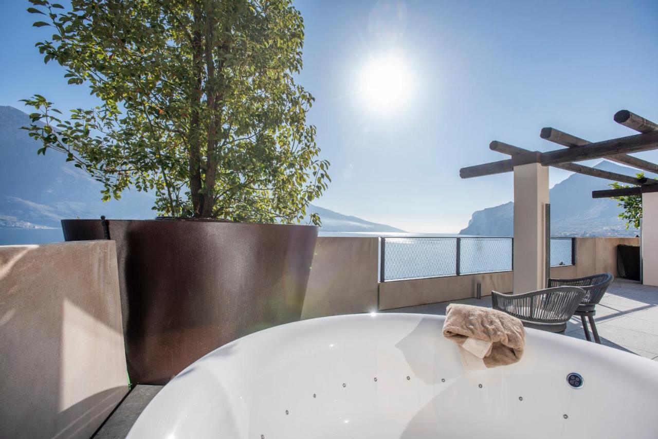 Deluxe Junior Suite mit Seeblick