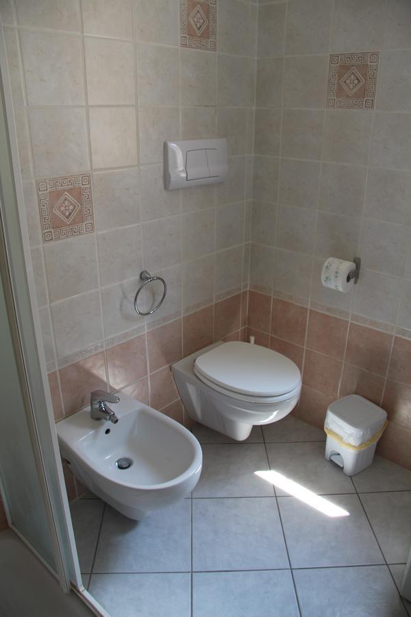 Double Room,1044045565:JPEG