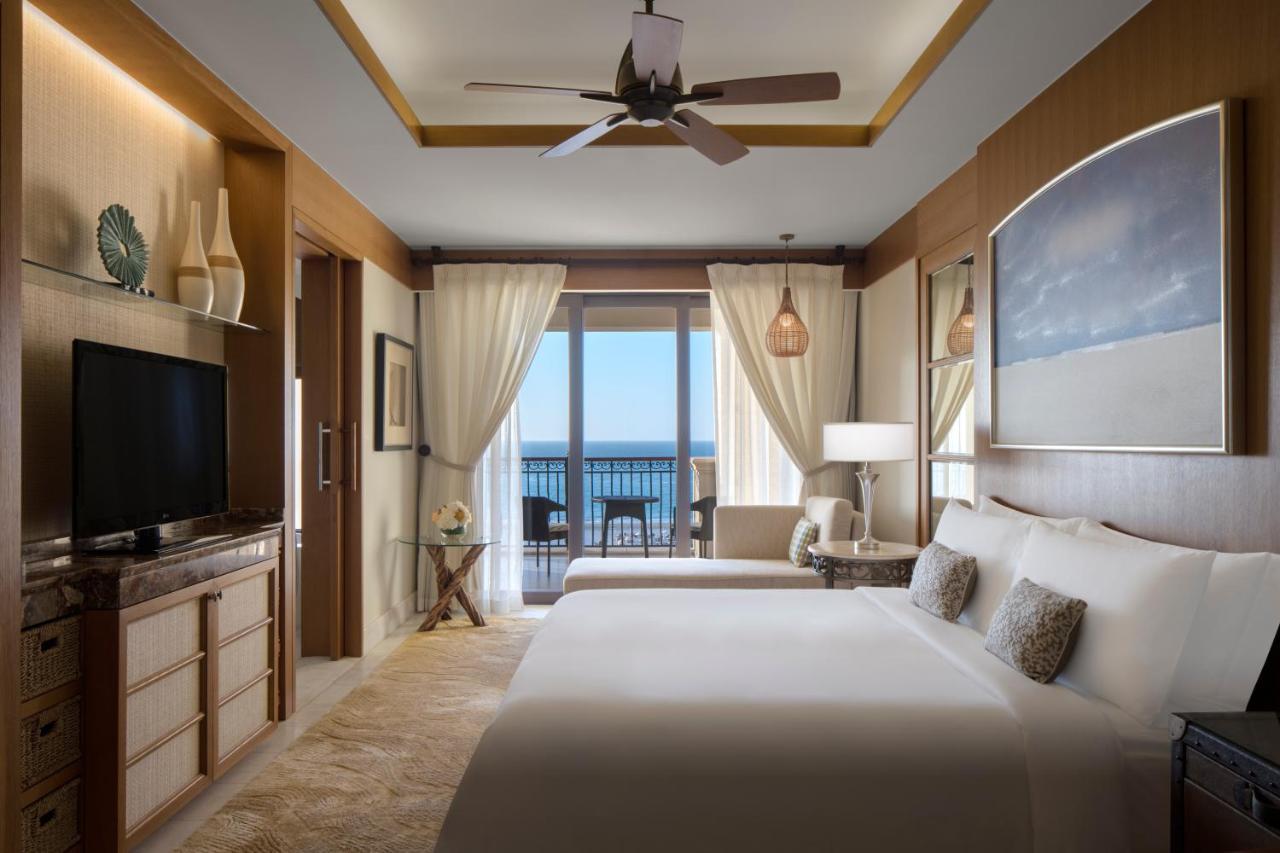 Premium Sea view Room Guest room 1 King Sofa bed Balcony