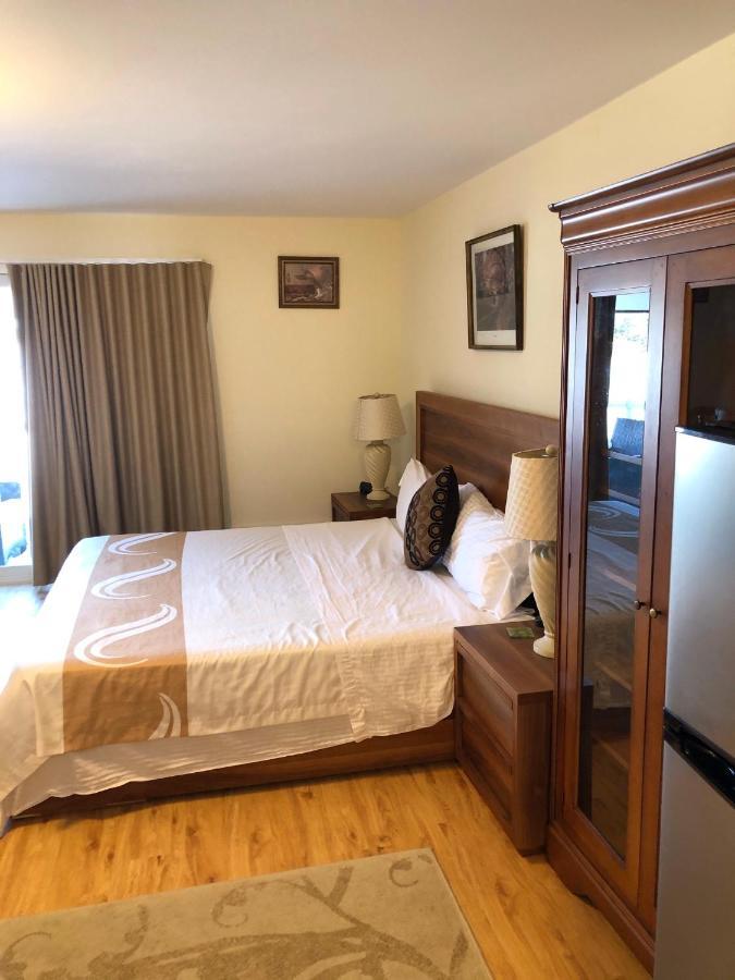 King Suite with Balcony,1093996281:JPEG