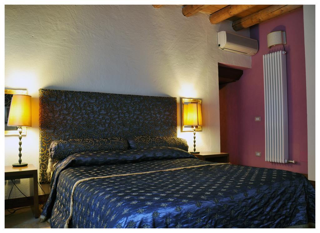 Double or Twin Room,1004199405:JPEG