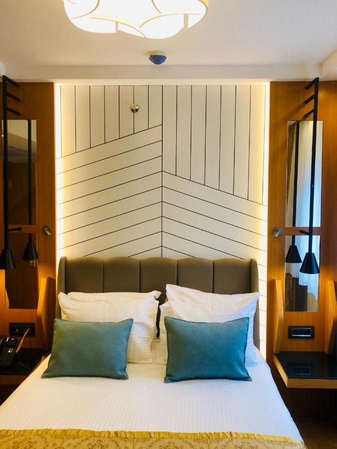 Special Offer - Double or Twin Room with One Way Airport Transfer