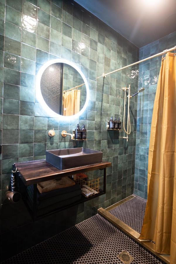 Superior King Suite