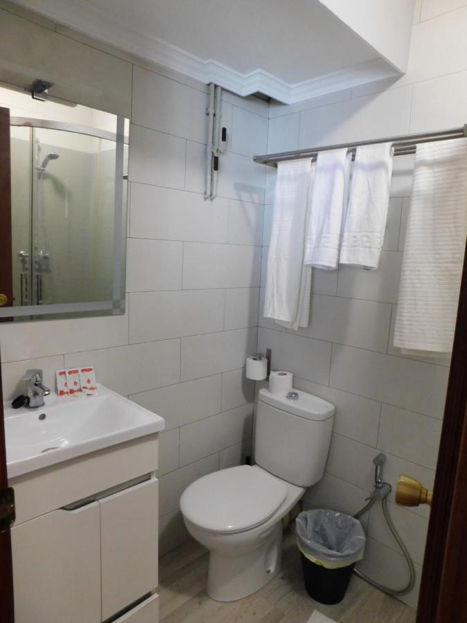 Single Room Private Bathroom