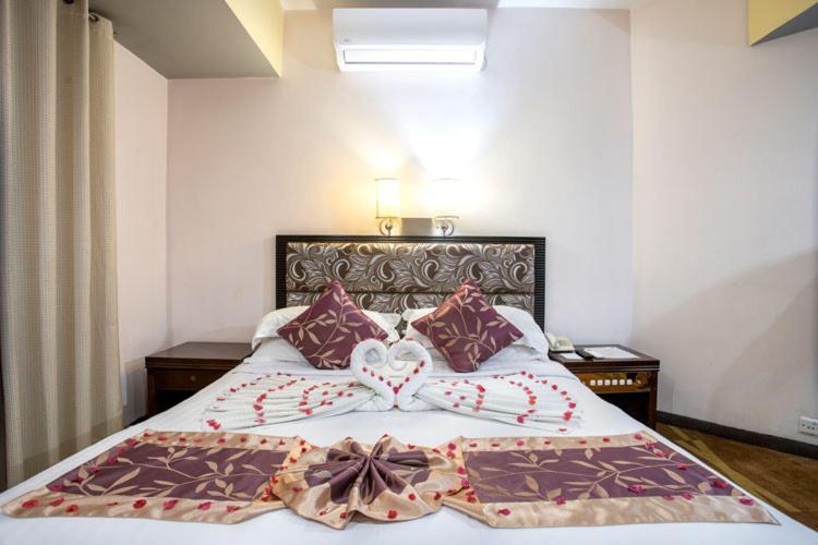 Deluxe Double Room,1118322462:JPEG
