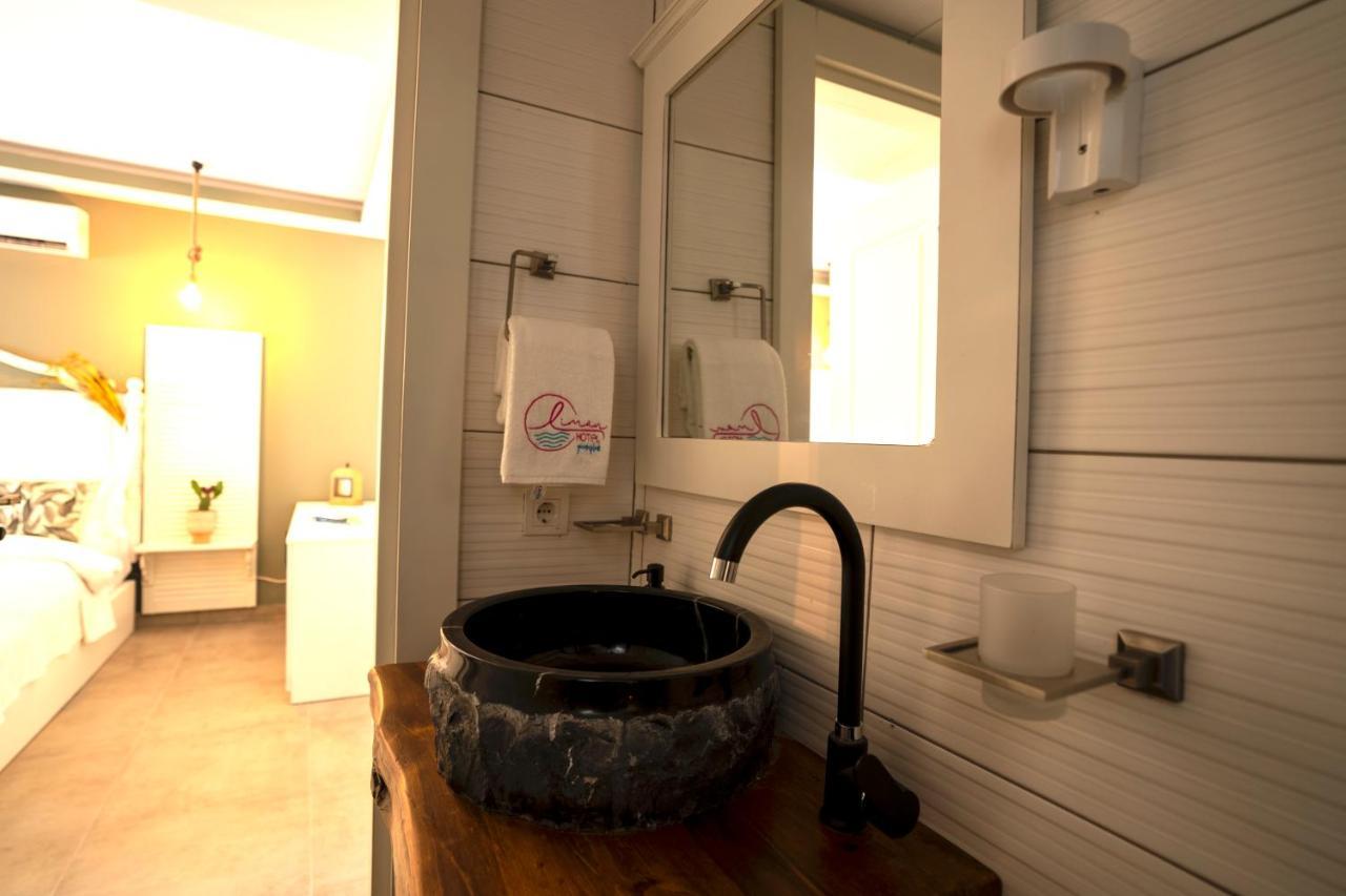Queen Room Spa Bath