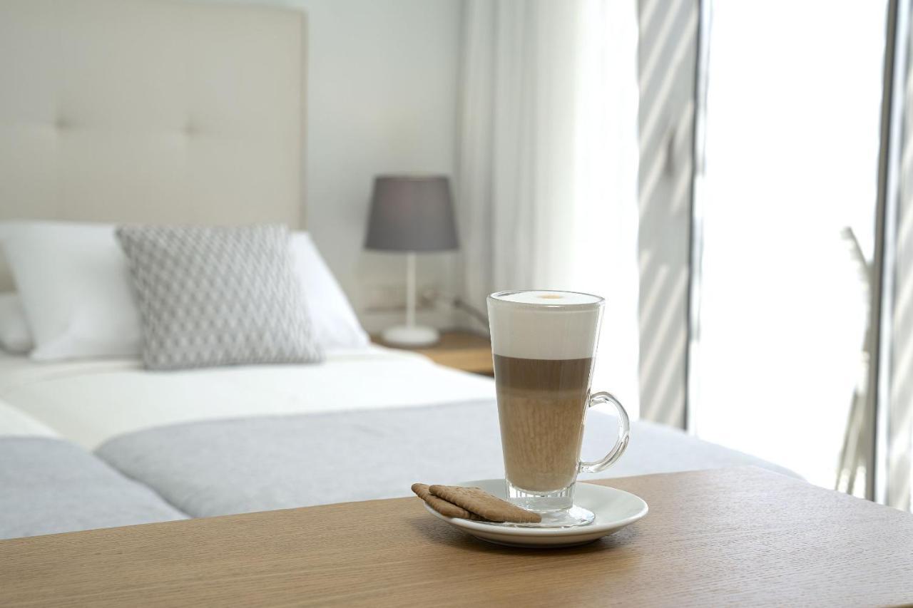 Camera Superior Matrimoniale/Doppia con Letti Singoli con Vista Giardino