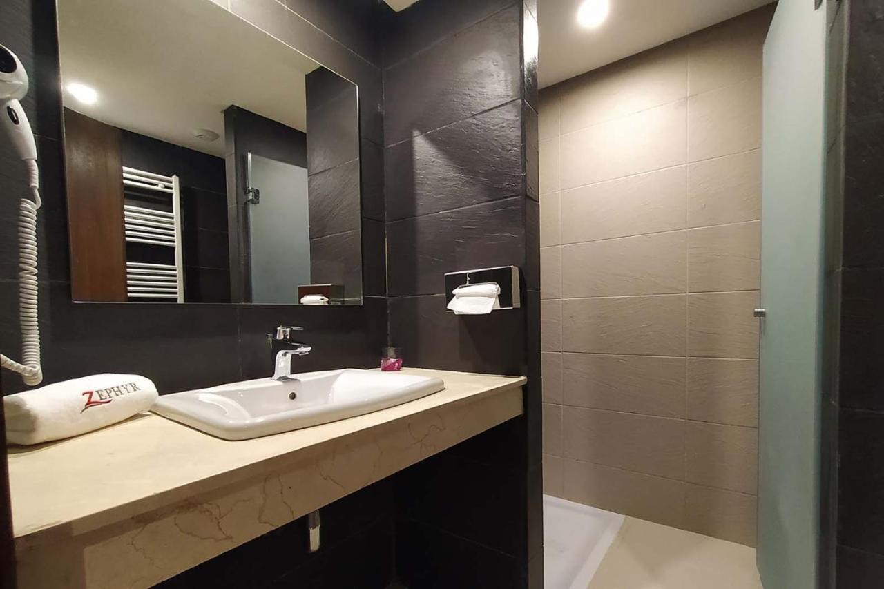 Deluxe Suite,1226622317:JPEG
