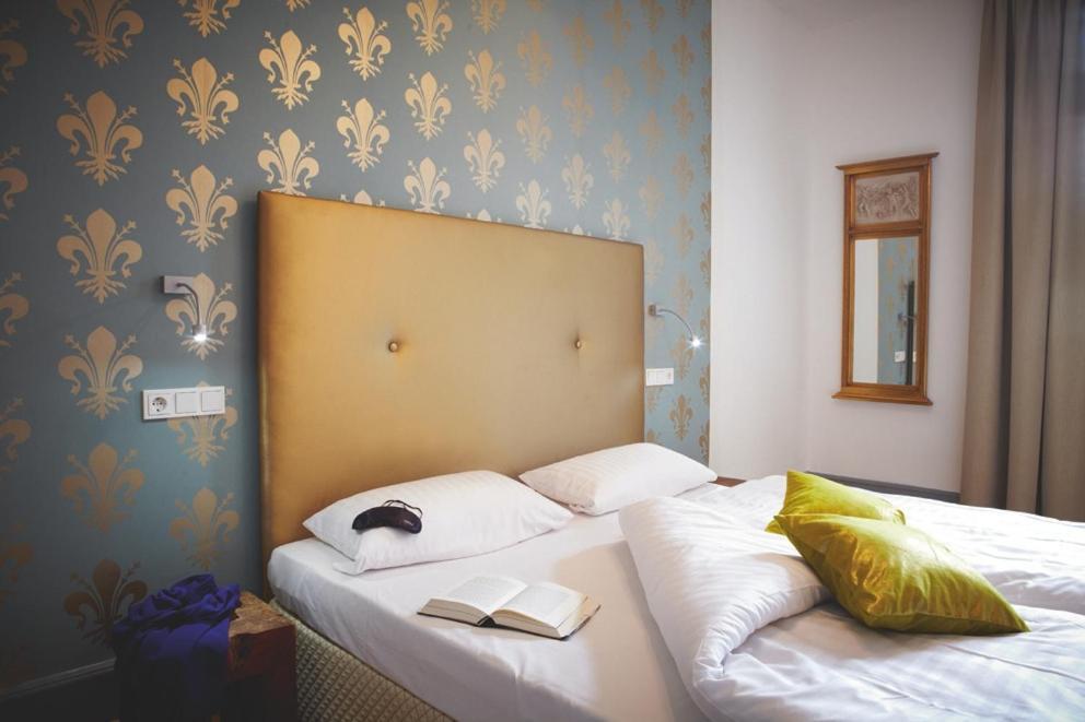 Standard Double Room,254635805:JPEG