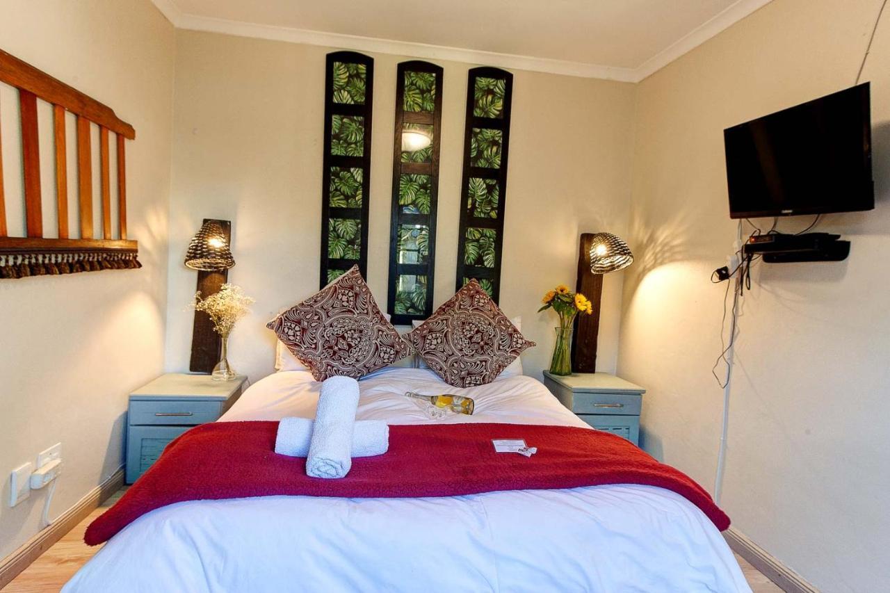 Double Room with Private Bathroom,1160964450:JPEG