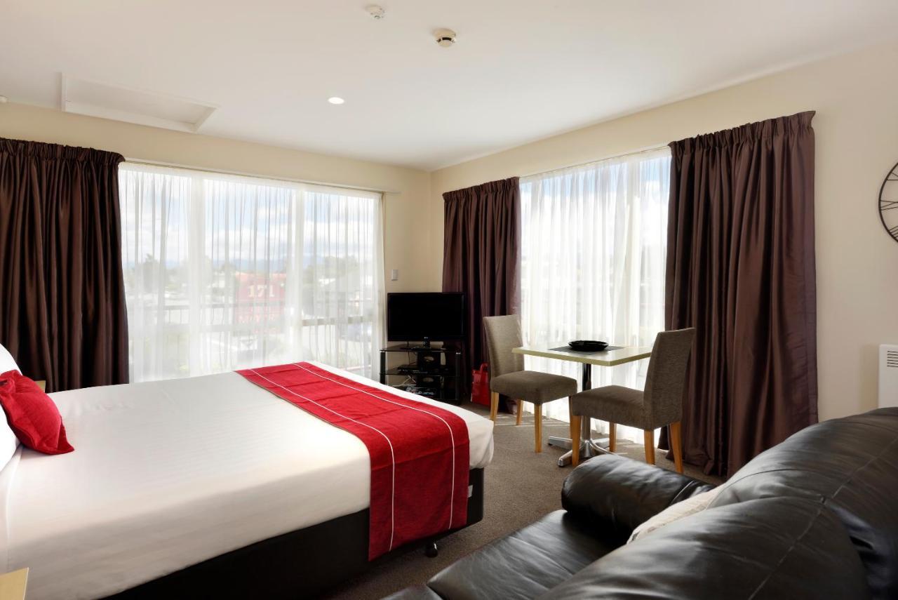 Deluxe Studio with Spa Bath