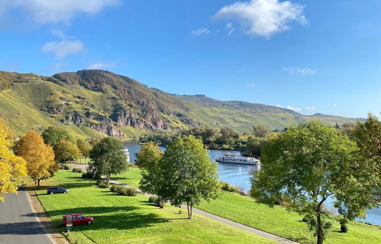 Deluxe Doppelzimmer mit Flussblick