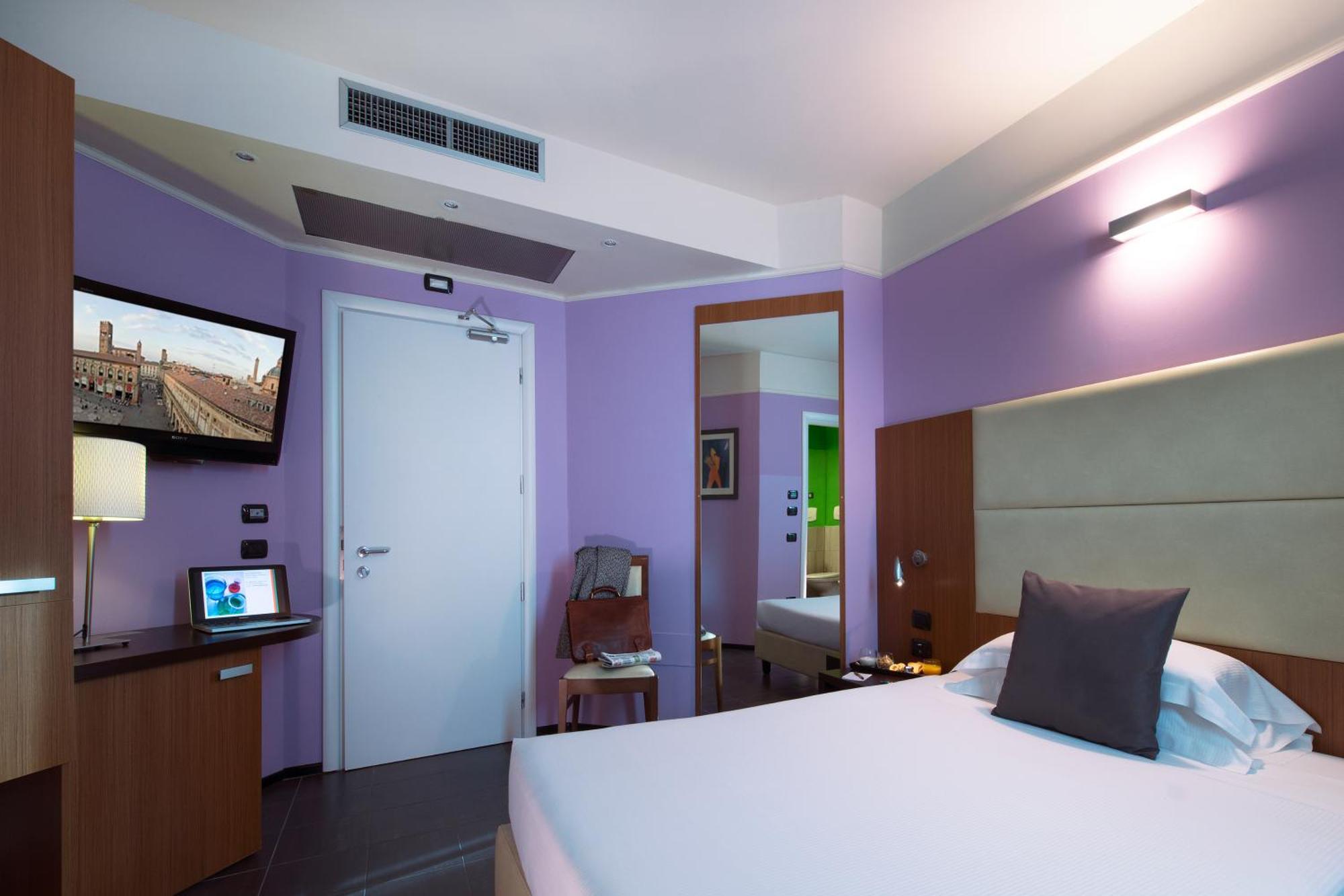 Double Room,707156266:JPEG