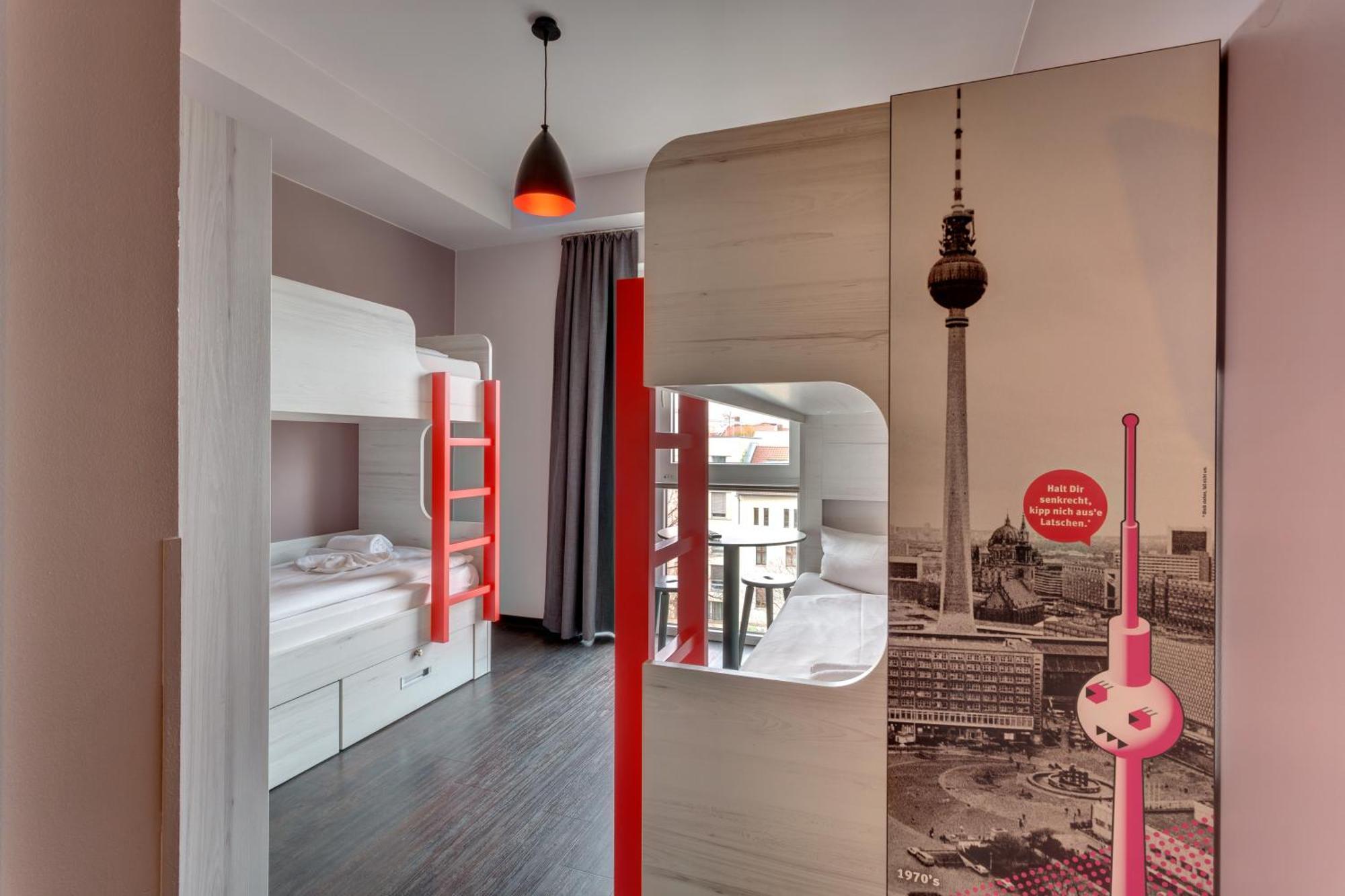 Quadroom (bunk-beds only),1211778340:JPEG