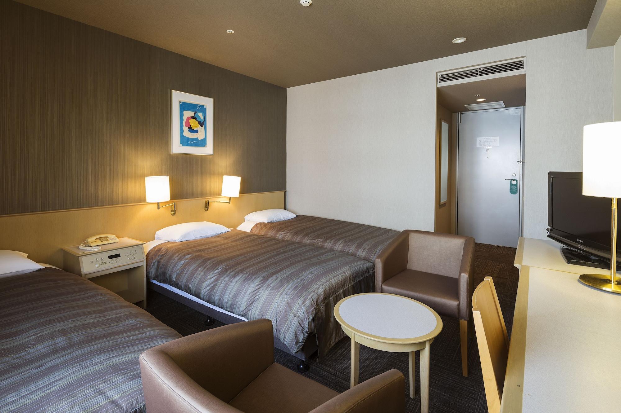 No-Room-Cleaning-Service - Twin Room with Extra Bed - Non-Smoking