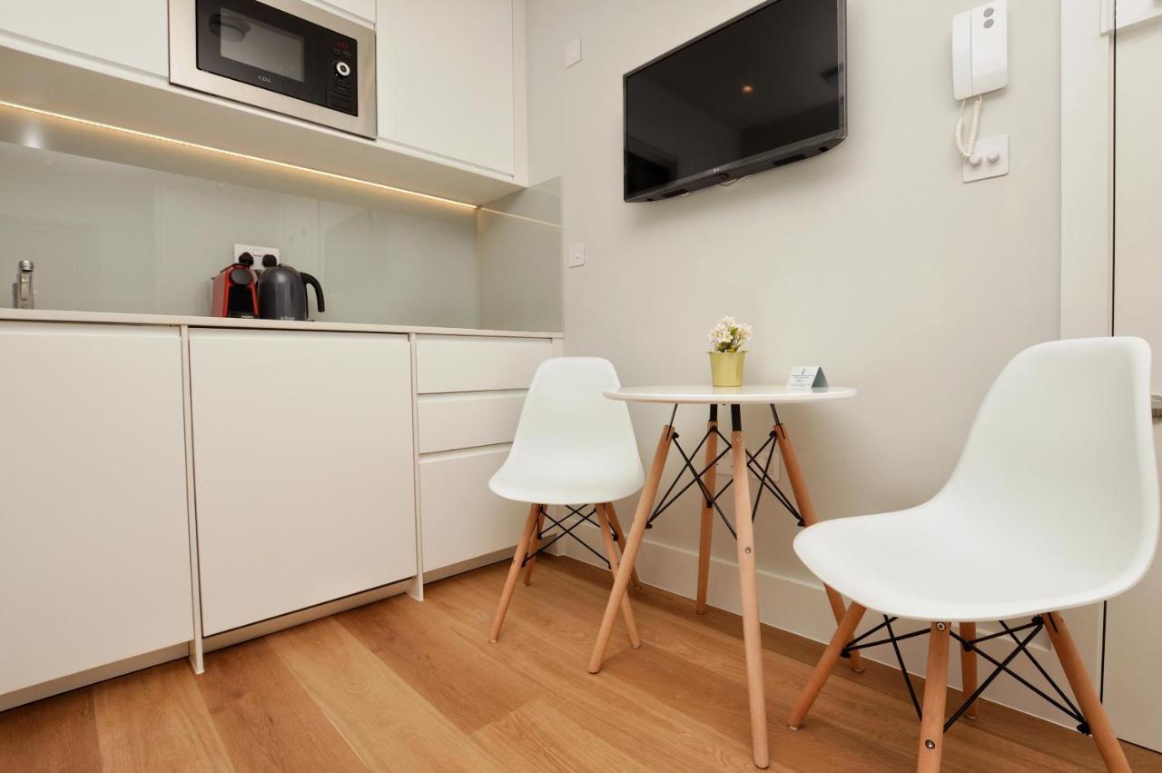 Lower Ground Floor Small studio