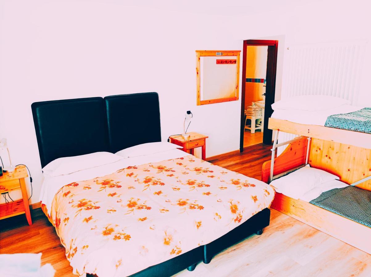 Triple Room,1264393819:JPEG