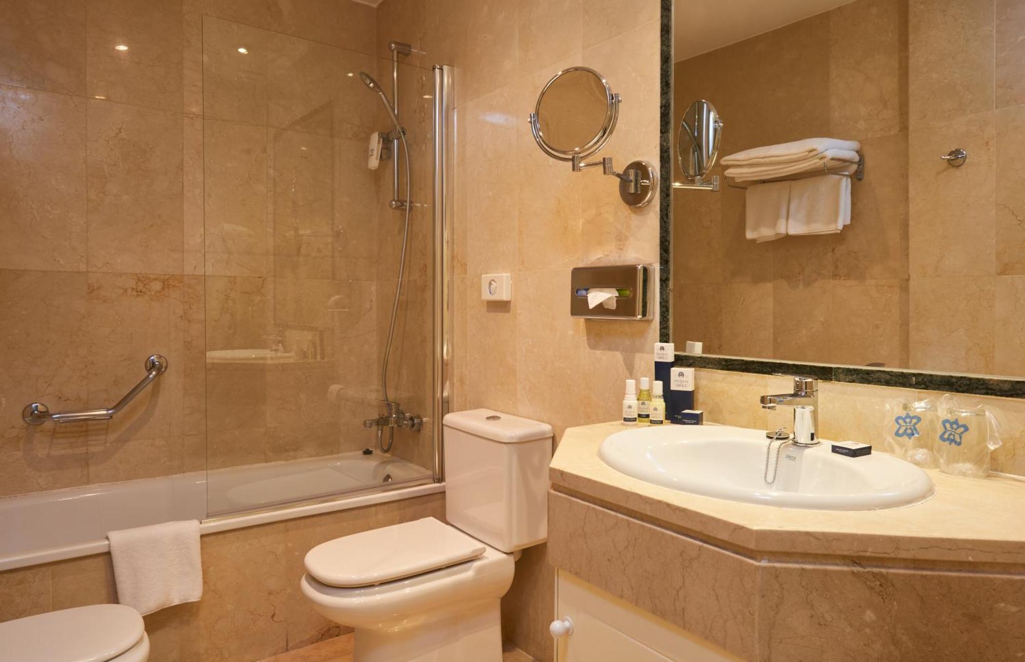 Classic Double or Twin Room