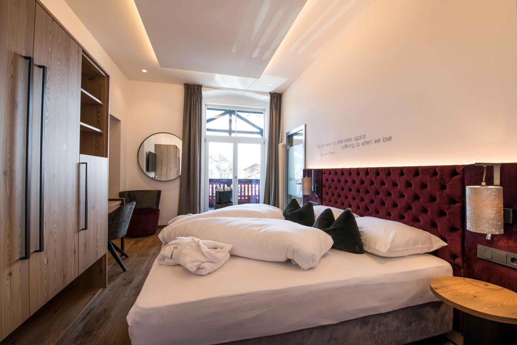 Junior Suite with Mountain View,1589299748:JPEG