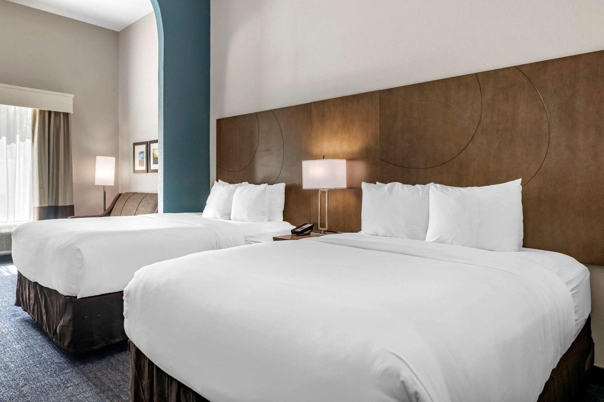 Suite with Two Queen Beds - Accessible/Non-Smoking,1280340643:JPEG