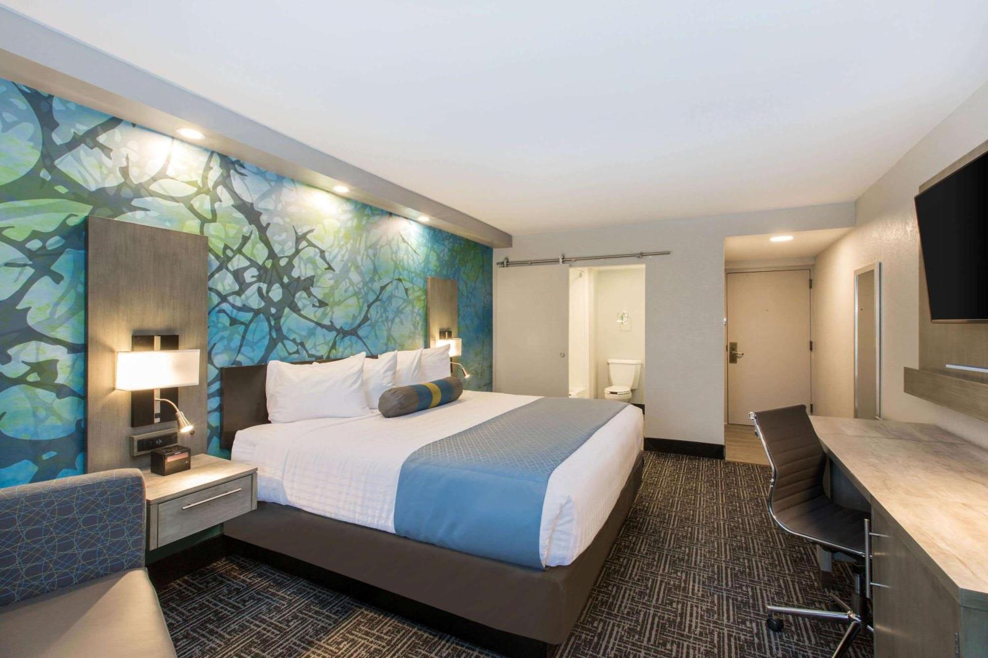 King Room - Mobility Access/Non-Smoking