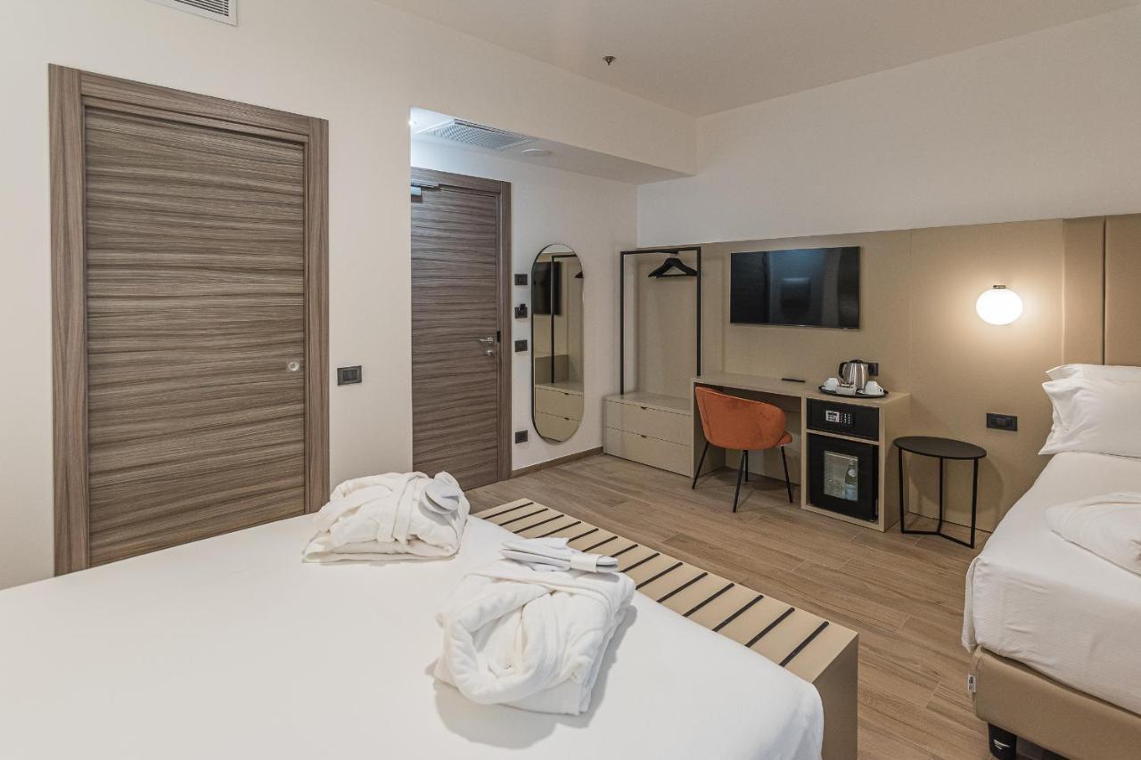 Superior Triple Room,1308606688:JPEG