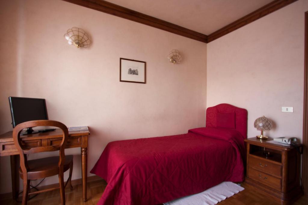 Single Room Balcony,1584461615:JPEG