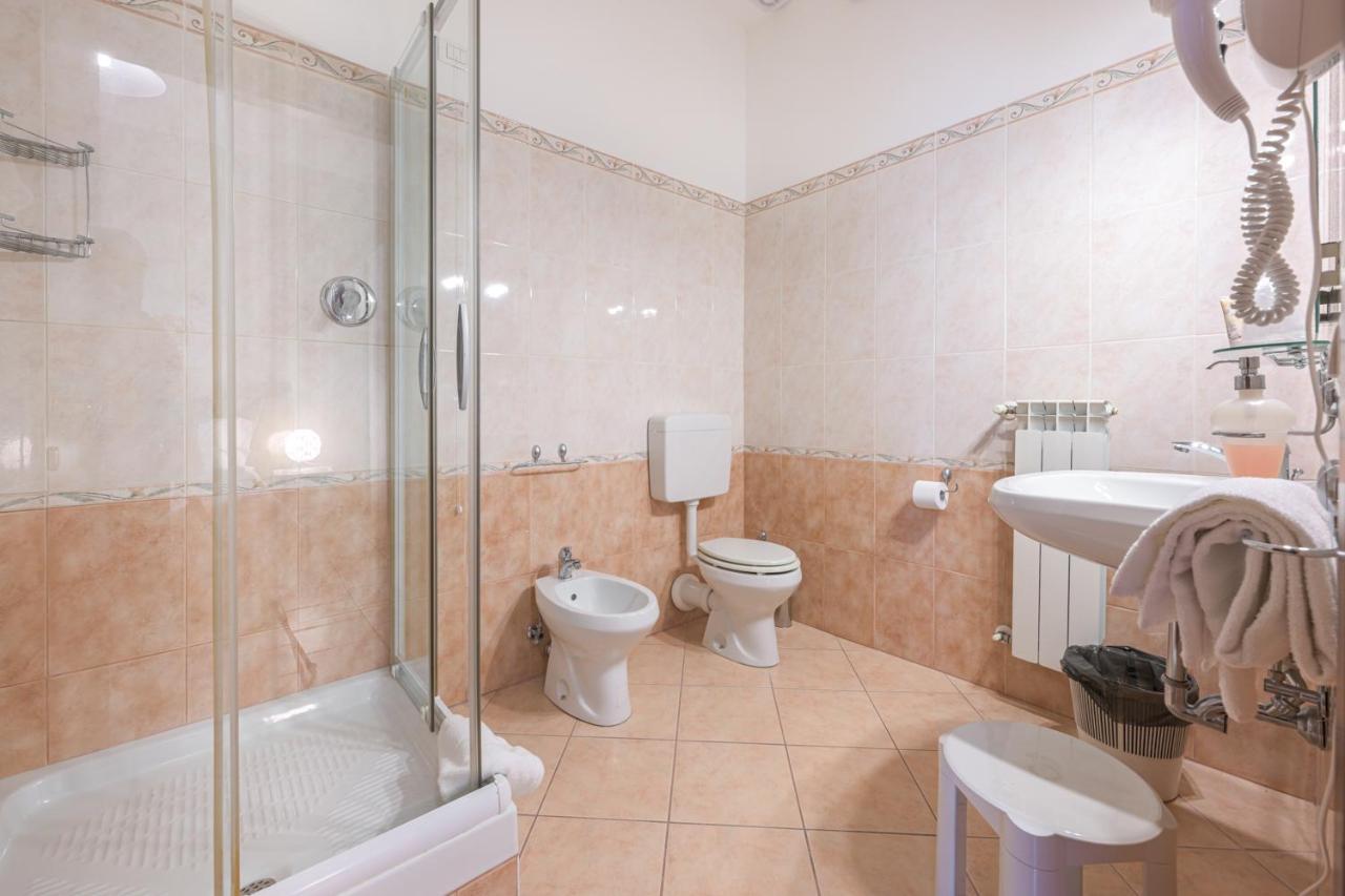Double or Twin Room,1348682963:JPEG