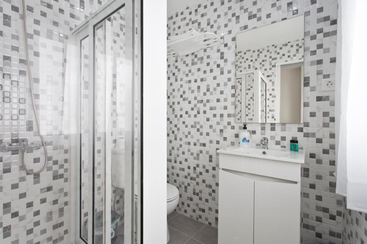 Quarto Individual com Banheiro