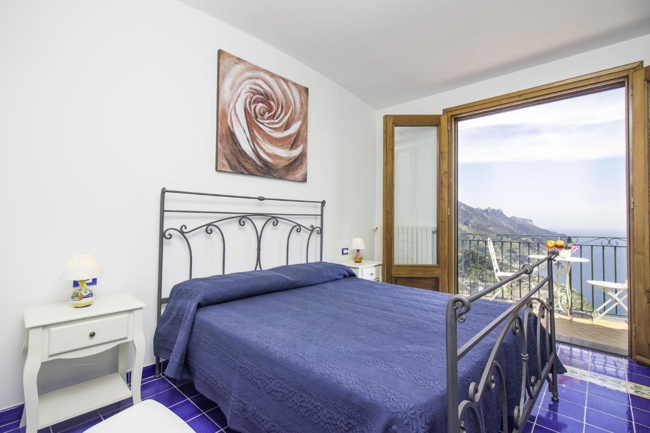 Deluxe Double Room with Sea View (2 Adults + 1 Child),1376515490:JPEG