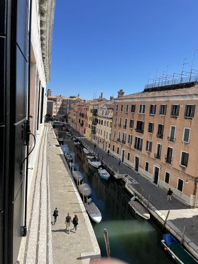 Standard Twin Room Canal View