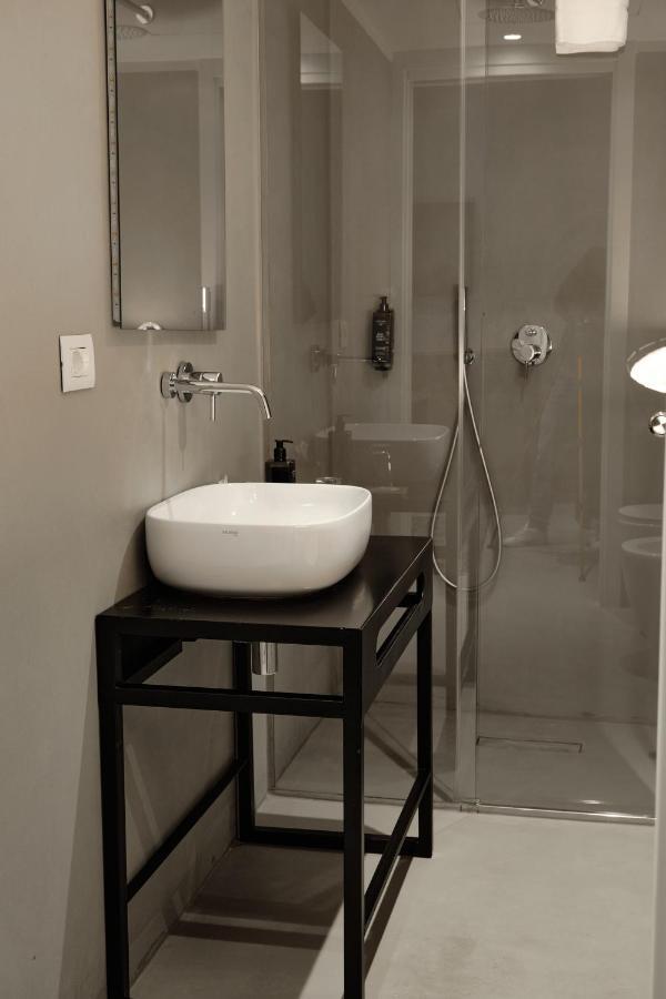 One-Bedroom Apartment,1758905238:JPEG