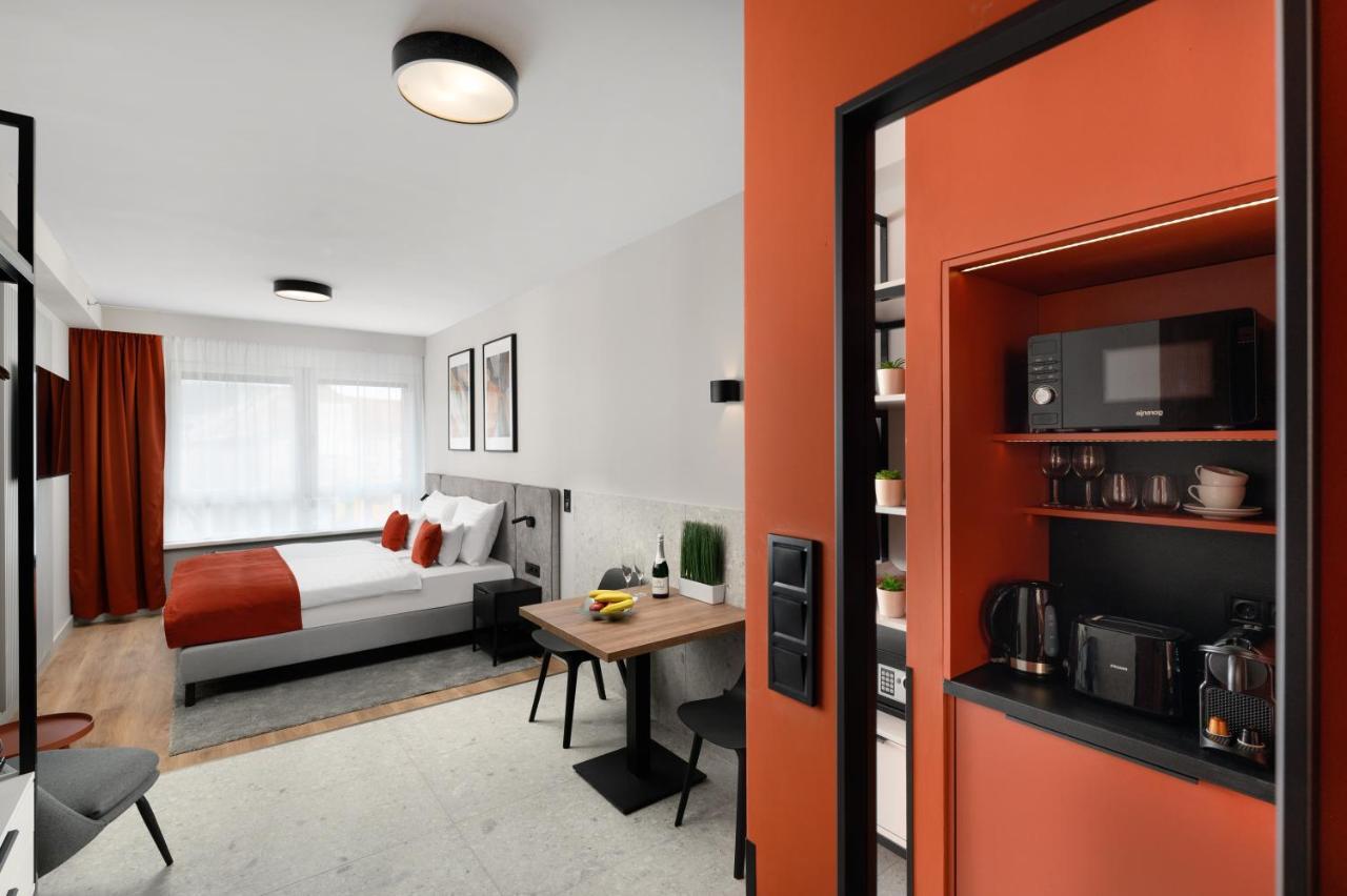 Studio Apartment