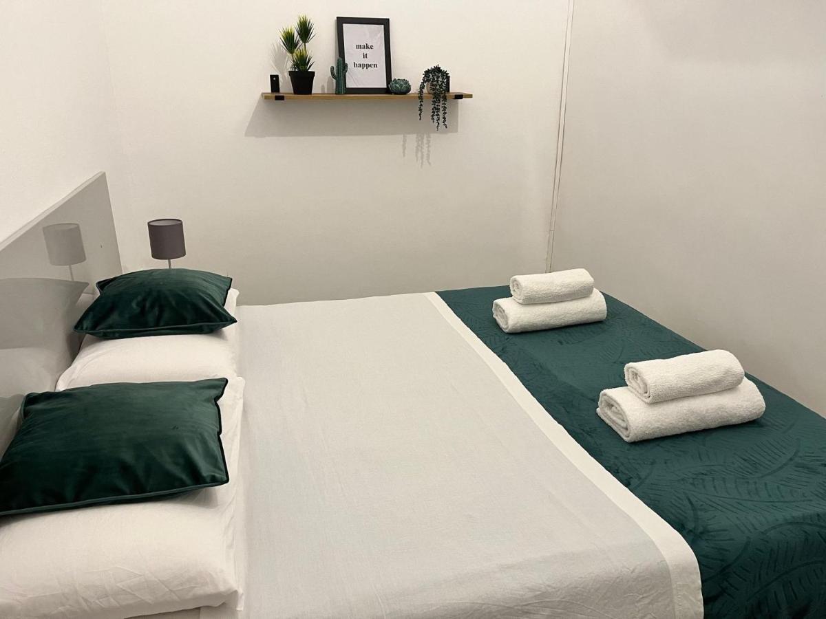 Double Room with Private Bathroom,1420689486:JPEG