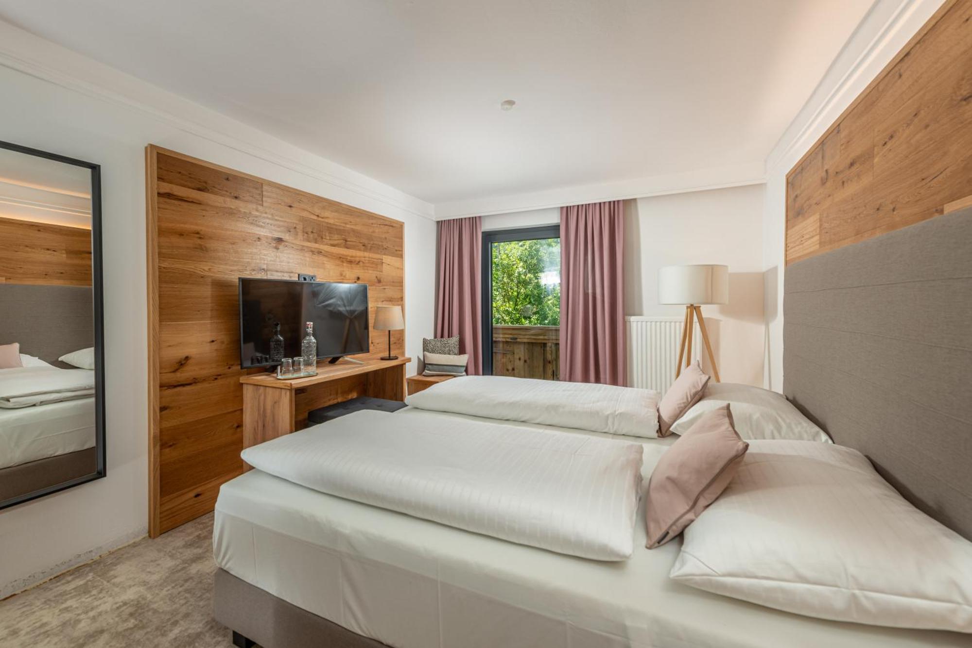 Cozy Double Room Garden View