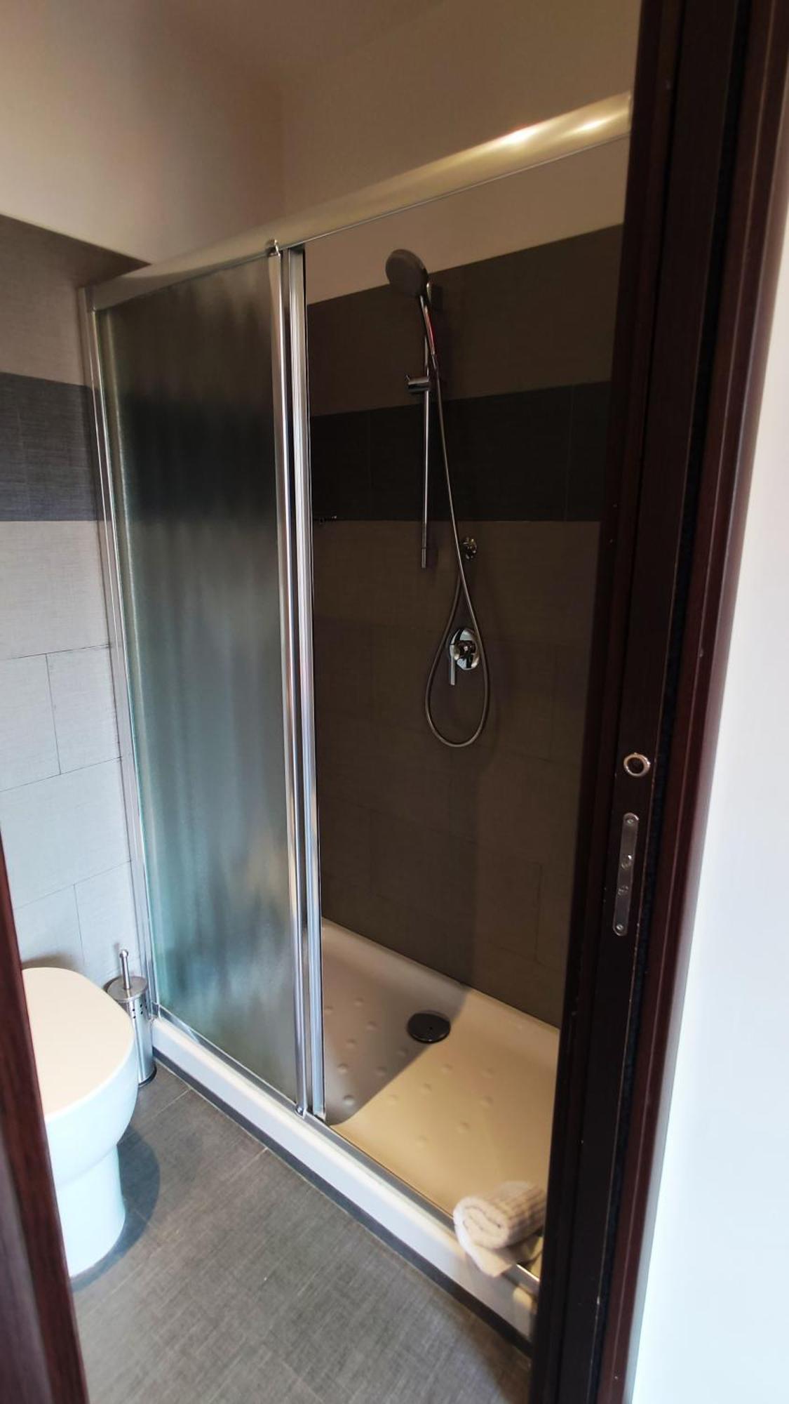 Camera Singola con Bagno Privato