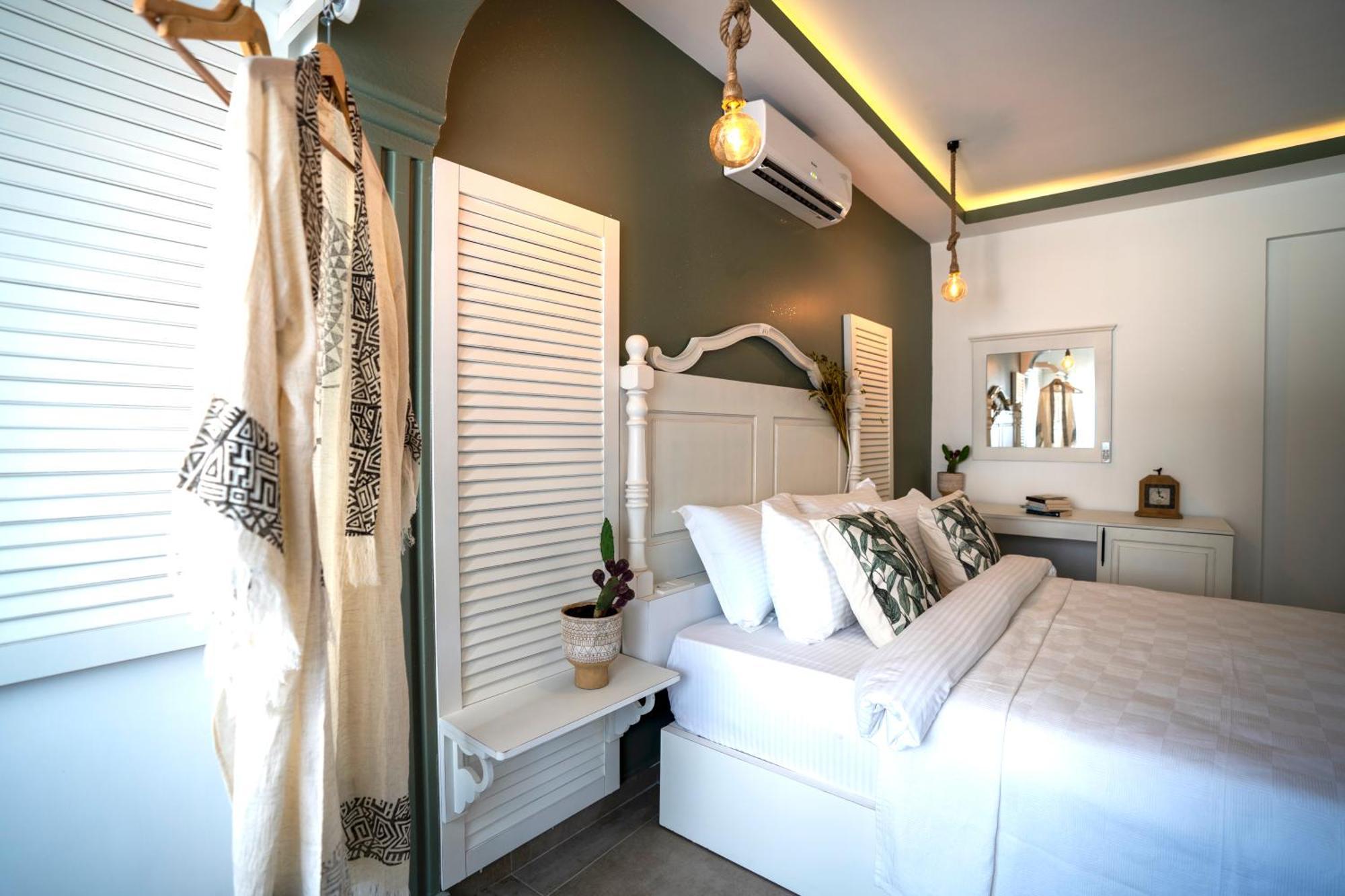 Queen Room Spa Bath