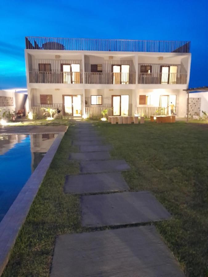 Apartamento com Varanda