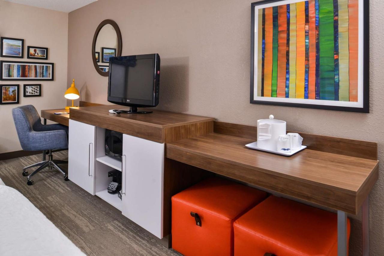 Queen Room with Two Queen Beds,1498605982:JPEG