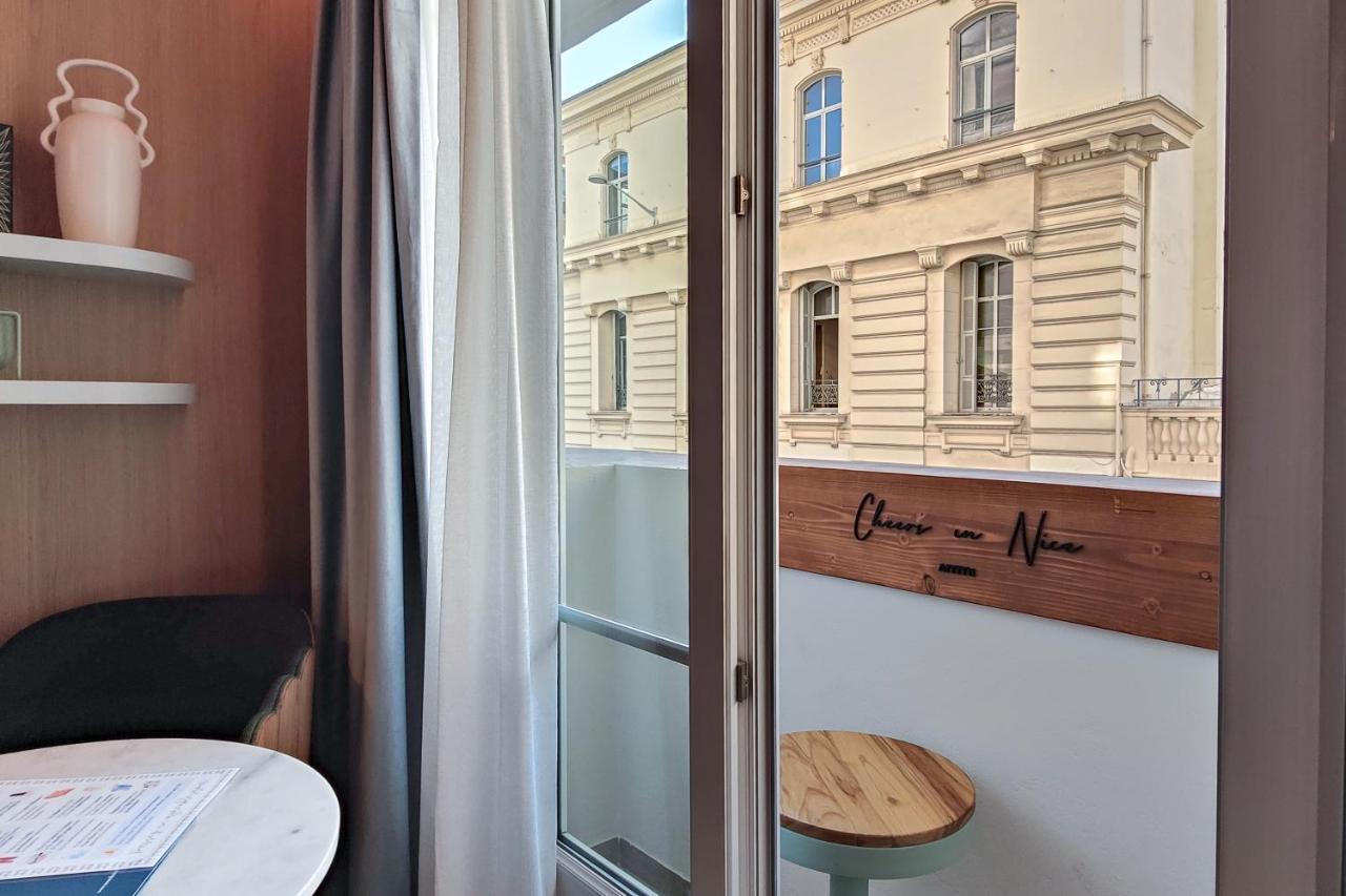 Monolocale Standard con Piccolo Balcone