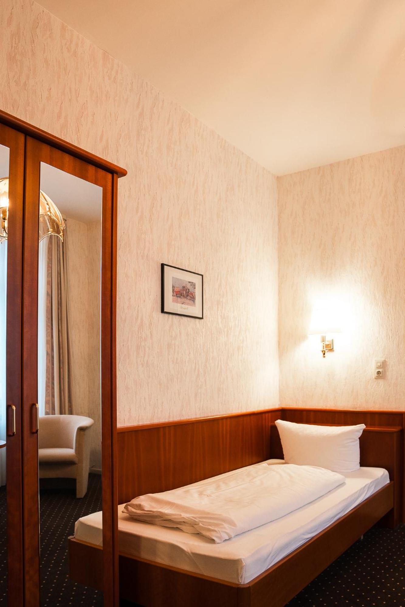 Triple Room Private Bathroom