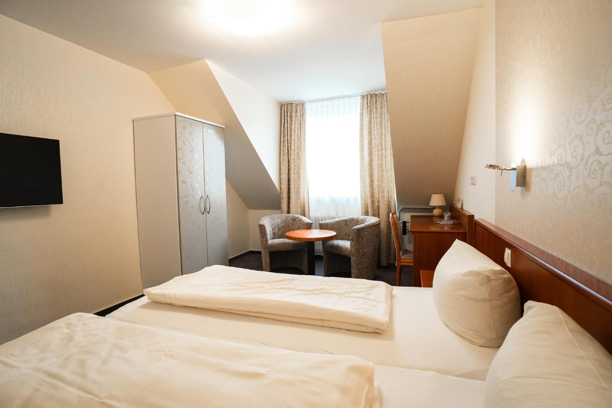 Standard Double Room,1524903355:JPEG