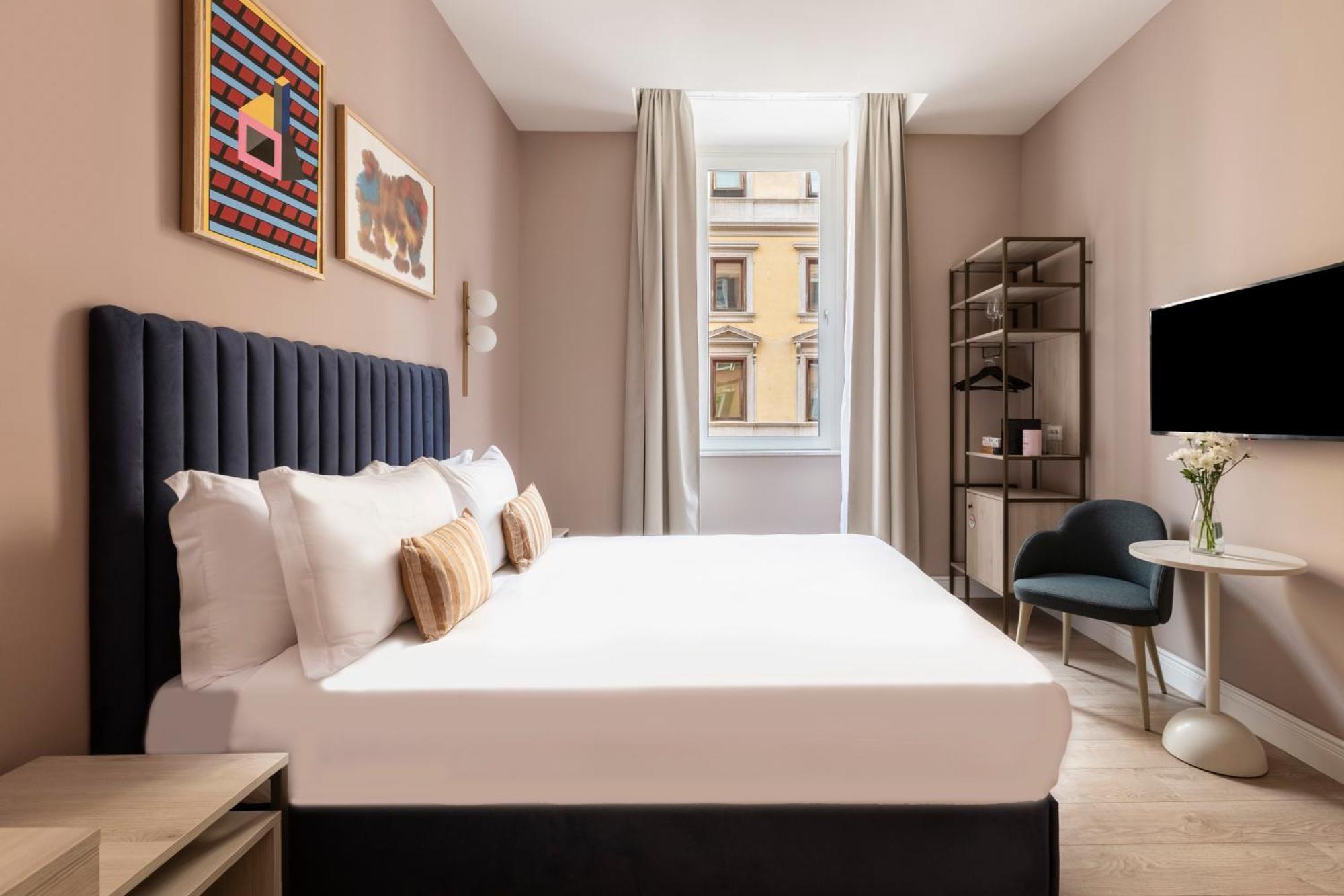 Medium Room Extra Single Bed