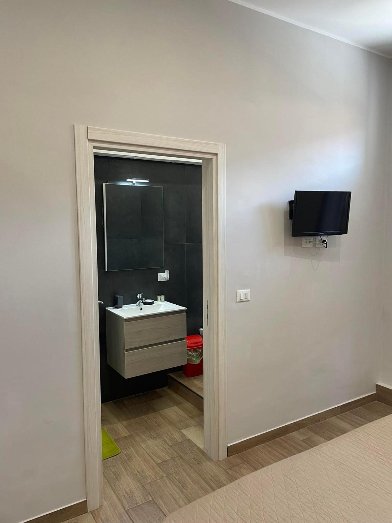 Double Room with Private Bathroom,1542046270:JPEG