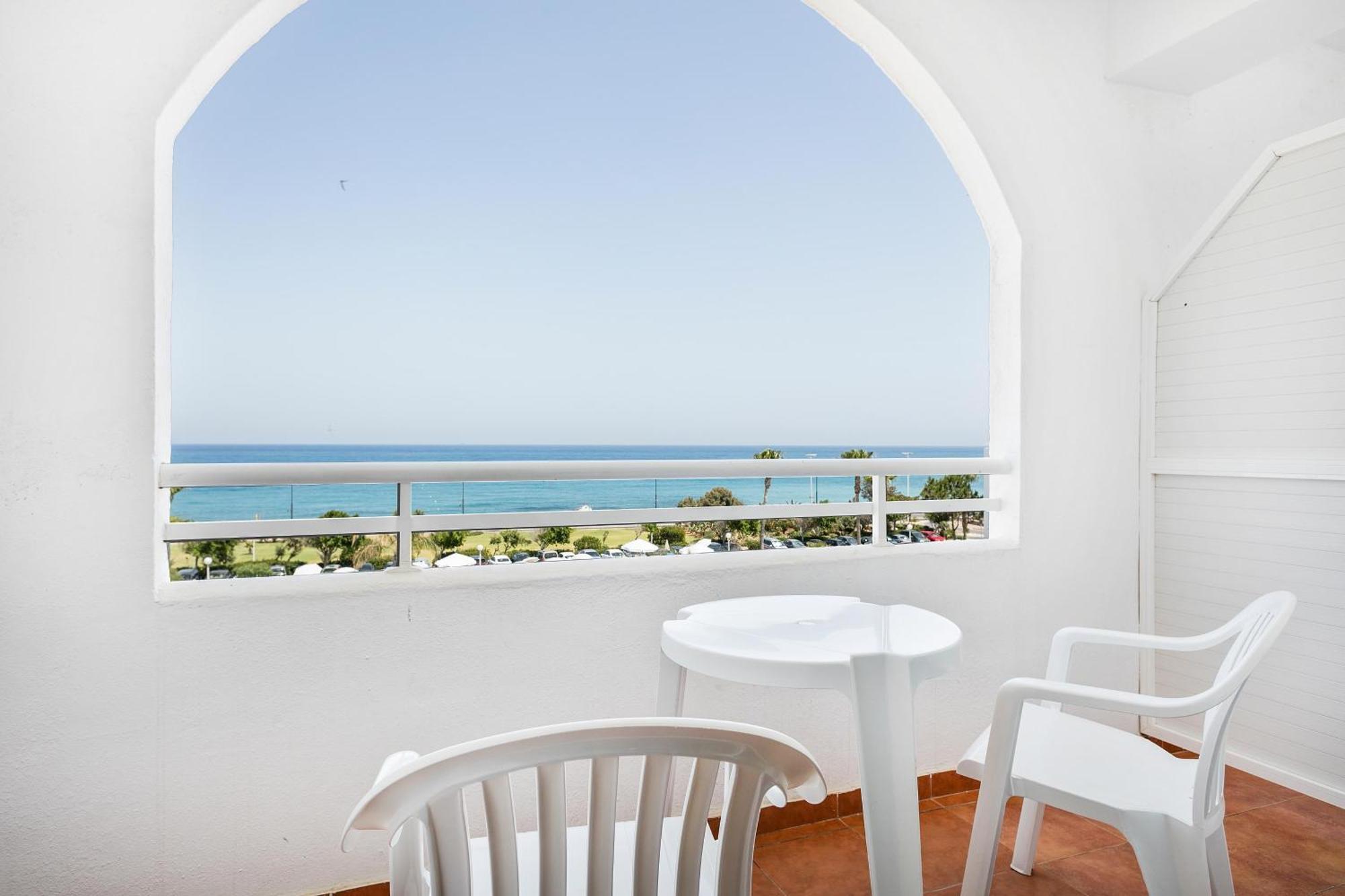 Chambre Double Standard - Vue sur Mer (2 Adultes)